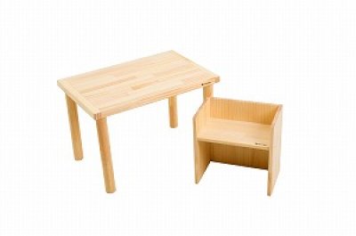 画像1: 小さなお子様から、小学校低学年まで使える〜天然木パイン材の「お子様机」